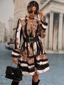 SHEIN LUNE Vestido de tie dye de cuello de muesca bajo con fruncido sin cinturón - Café integral - Ver 2