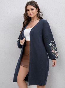 SHEIN LUNE 大碼花卉刺繡落肩袖開襟開衫 - 藏蓝色 - 查看 6