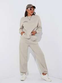 SHEIN EZwear Pantalones deportivos con pullover con estampado de slogan de hombros caídos - Albaricoque - Ver 3