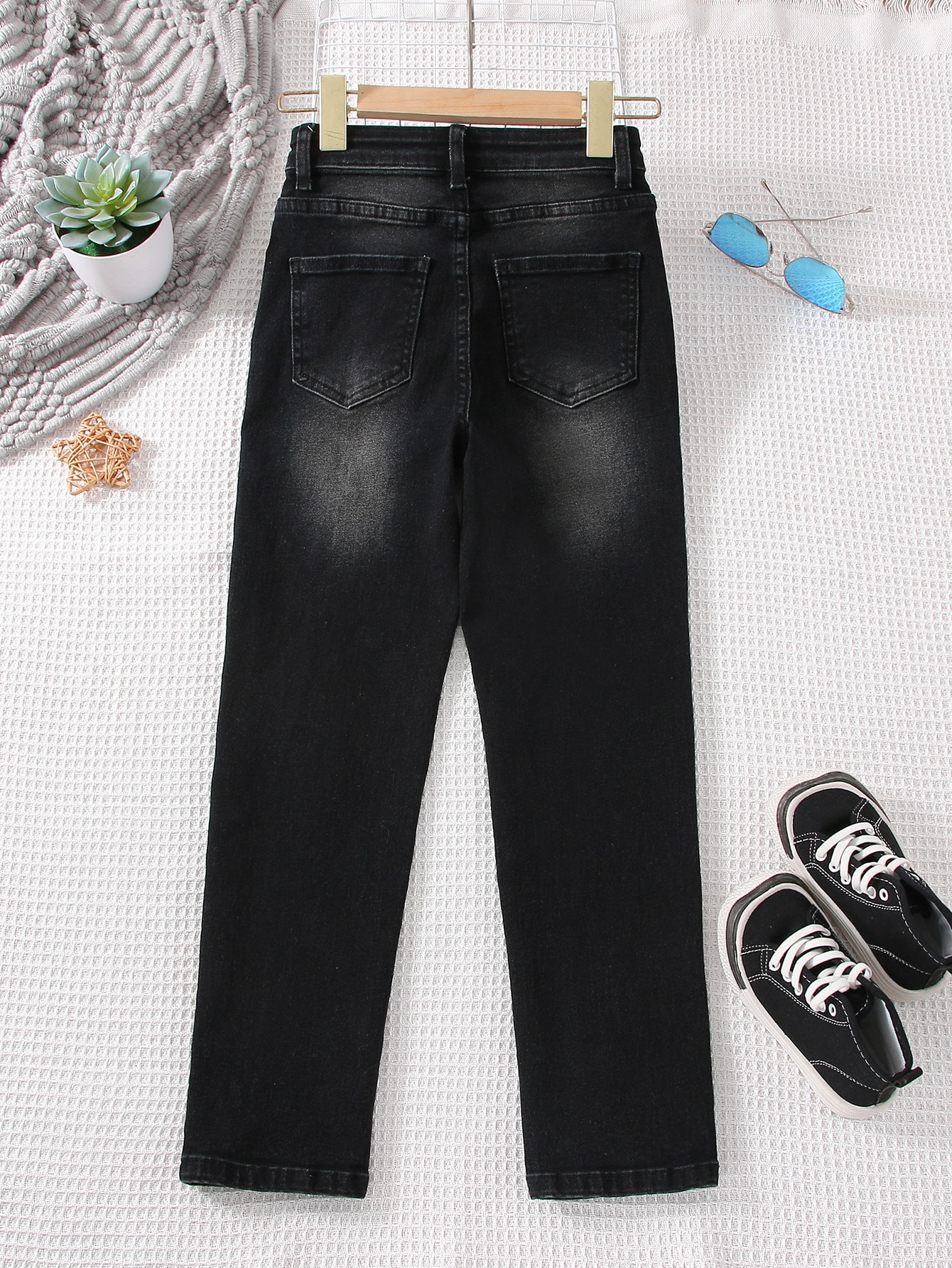 جينز بساق مستقيم باهت اللون ولد طفل