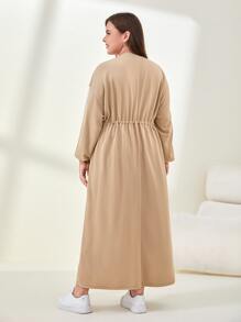 Mulvari 大碼字母圖案落肩袖腰部抽繩連衣裙 - 卡其色 - 查看 2