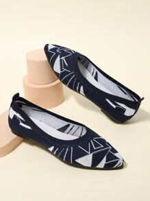 Geometric Pattern Point Toe Ballet Flats - Blue and White - View 1