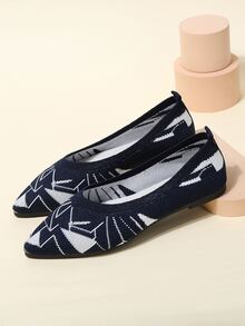 Geometric Pattern Point Toe Ballet Flats - Blue and White - View 5