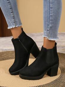 Botas Chelsea negras elegantes de un solo color con cremallera lateral, tacón grueso y, para combinar con ropa de otoño, se pueden usar con pantalones