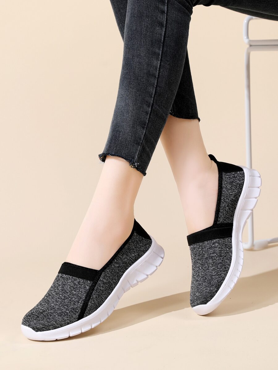 Women's Black Minimalist Road Running Shoes, Women's Breathable Running Sneakers - Black - View 1