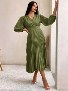 Aveloria 交疊領燈籠袖百褶下擺洋裝 - 橄欖綠 - 查看 5