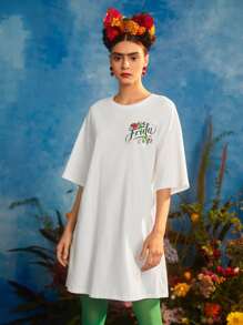 Frida Kahlo X SHEIN 人像和花卉圖案落肩T恤連衣裙 - 白色 - 查看 2