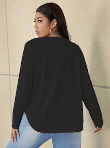 Calvaya Plus Curved Hem V-neck Tee