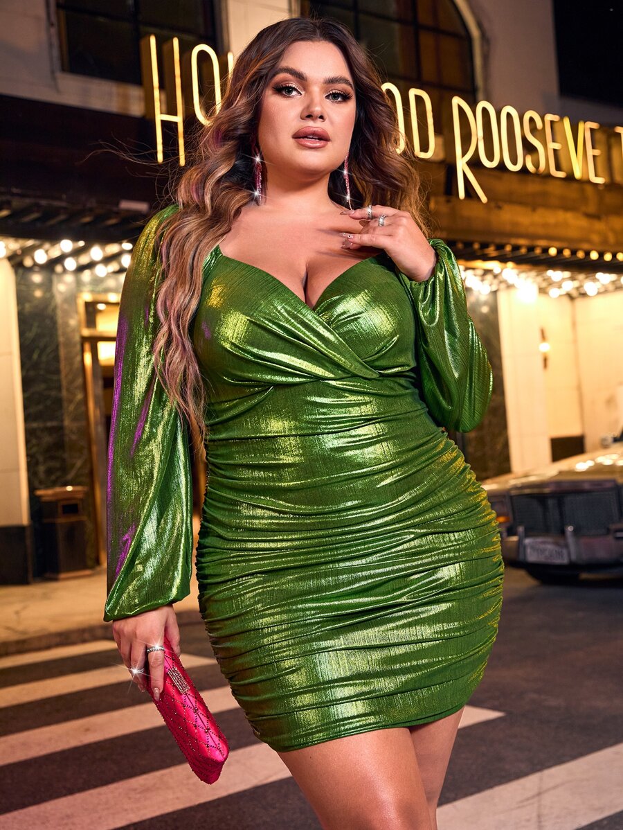 SHEIN Privé Plus Sweetheart Neck Lantern Sleeve Ruched Metallic Bodycon Dress - Green - View 1