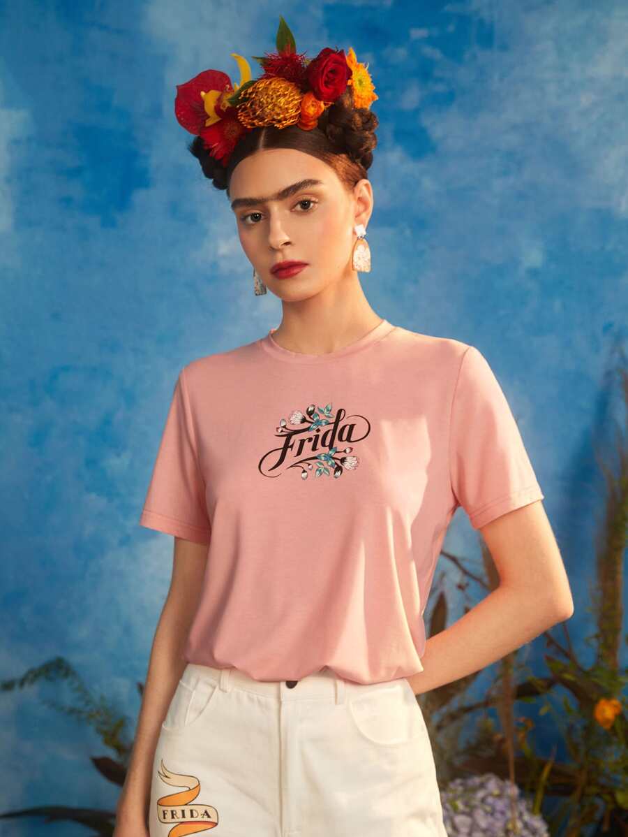 Leslie Samano Frida Kahlo X SHEIN X Designer 花卉和字母圖案T恤 - 珊瑚粉 - 查看 1