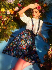 CW2 Frida Kahlo X SHEIN X Designer Lace Puff Sleeve Blouse & Floral Print Pleated Satin Pinafore Skirt - Multicolor - View 1