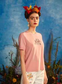 Leslie Samano Frida Kahlo X SHEIN X Designer 花卉和字母圖案T恤 - 珊瑚粉 - 查看 3