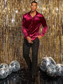 Manfinity RebelGame 男士1入組素色絲絨襯衫 - 酒紅色 - 查看 3