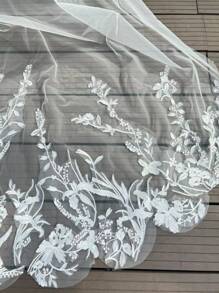 Flower Detail Bridal Veil - White - View 6