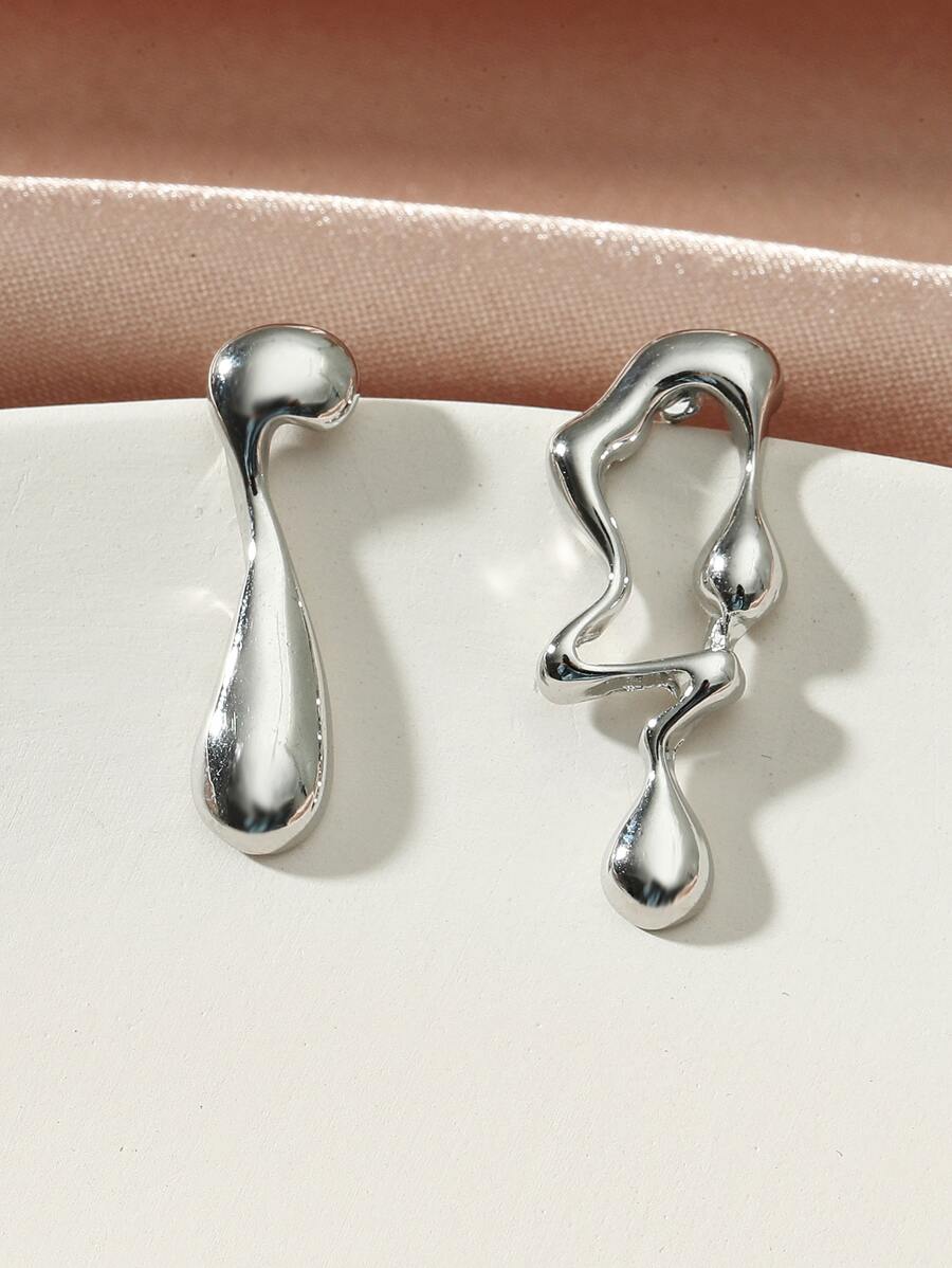 1pair Simple & Creative Asymmetrical Music Note Shaped Earrings With Cold Tone Design, Suitable For Daily Wear And Work Commute For Women