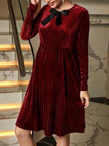 SHEIN Maternity Bow Front Velvet Dress - Burgundy - View 1