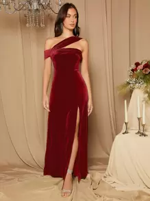 SHEIN Belle Burgundy Red Asymmetrical Shoulder Split Thigh Velvet Bridesmaid Dress