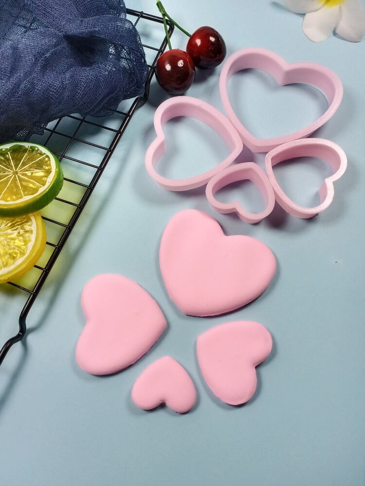 4pcs Heart Shaped Cookie Cutter