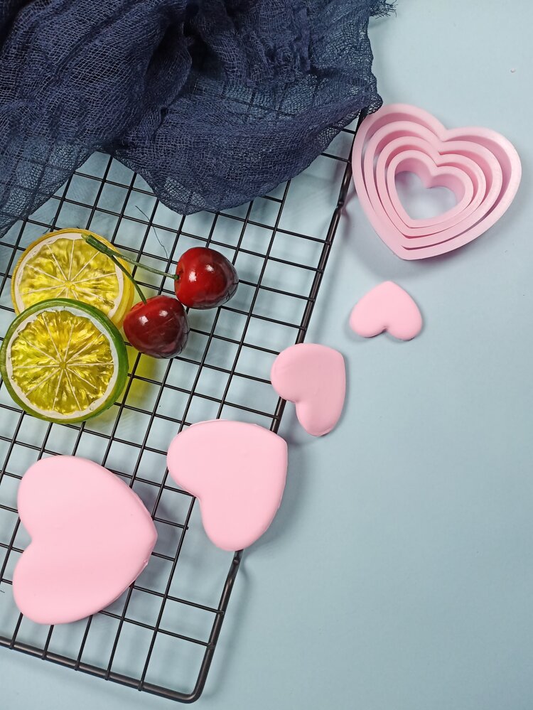 4pcs Heart Shaped Cookie Cutter