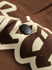 Aesthetic Post--Loose Fit Men's Letter Graphic Two-Tone Varsity Jacket Without Hoodie - Coffee Brown - View 5