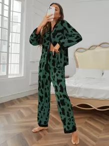 Conjunto de pijama con estampado total y ribete de contraste, ropa de otoño e invierno - Verde Oscuro - Ver 3