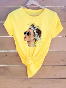 SHEIN LUNE Figure Graphic Short Sleeve Tee - Yellow - View 1