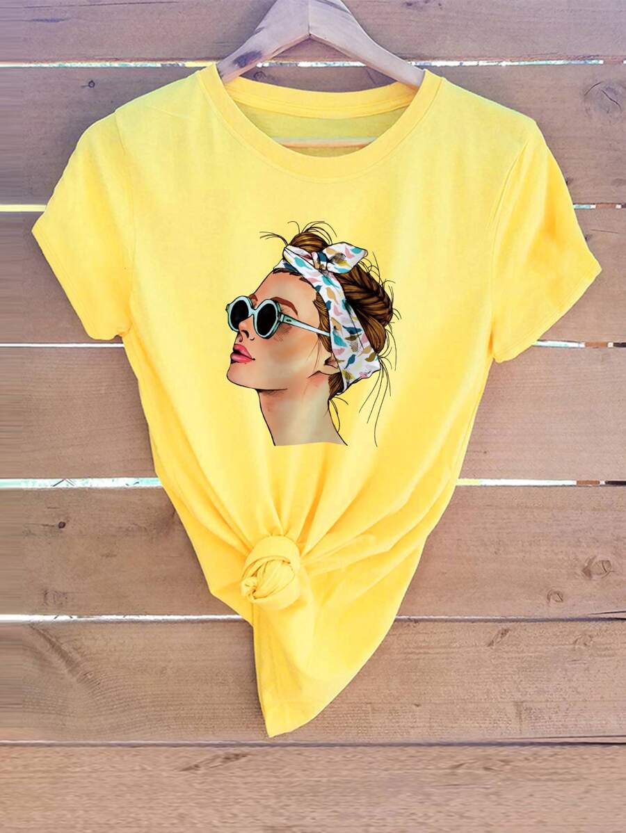 SHEIN LUNE Figure Graphic Short Sleeve Tee - Yellow - View 1