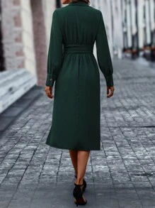 SHEIN LUNE Vestido camisero de cintura con fruncido con botón delantero - Verde Oscuro - Ver 2