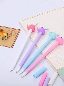 2 piezas Pluma al azar con diseño de dibujos animados