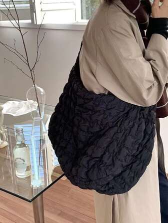 Minimalistisk axelväska med stor kapacitet 2023 Trend Tote Shoulder Handväska Nylon Quilted väska. Ytterfickor med dragkedja!