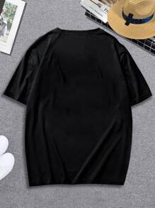 ROMWE MEN Anime Guys Slogan & Figure Graphic Tee - Black - View 2