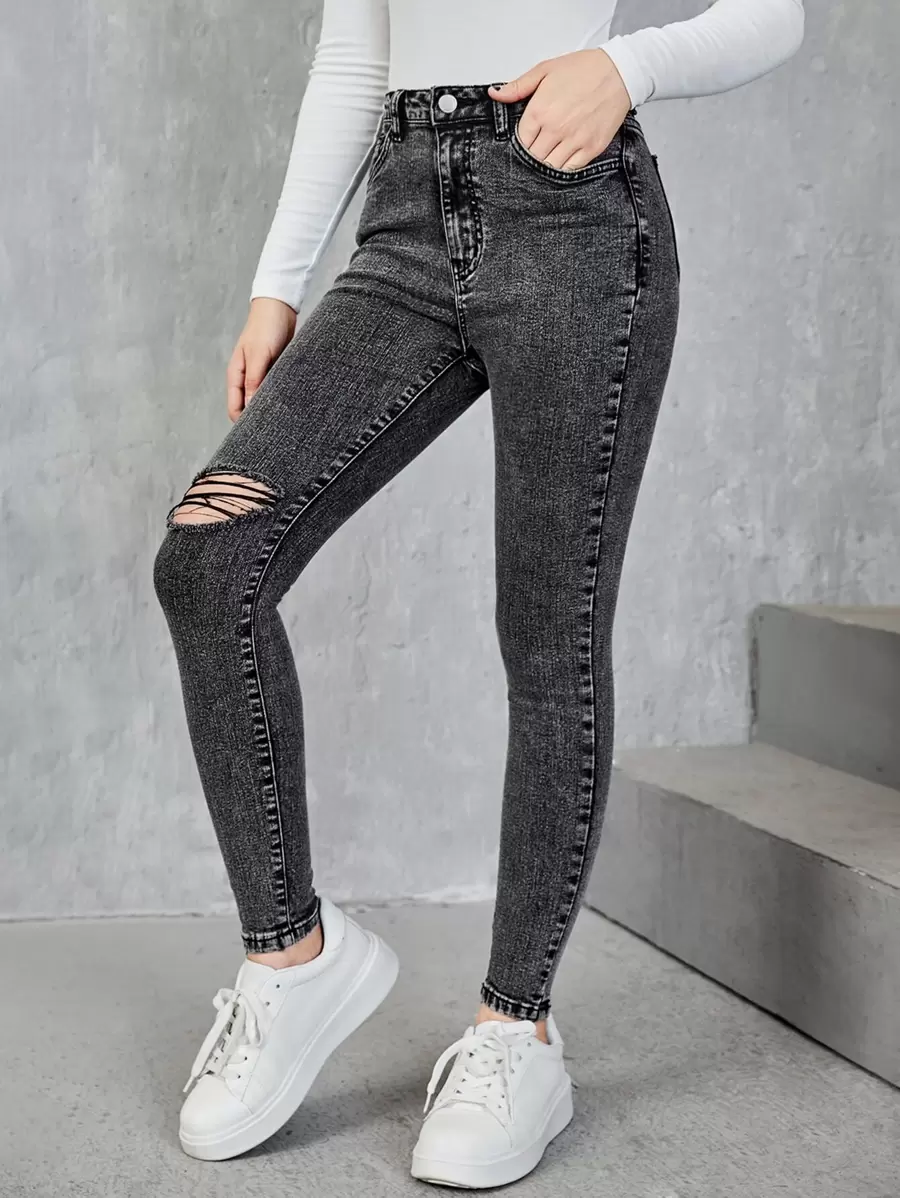 SHEIN Chicas adolescentes Jeans desgarro con bolsillo oblicuo - Gris Oscuro - Ver 1