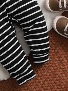 SHEIN Baby Boy 1pc Striped Patched Pocket Overalls - Black - View 5