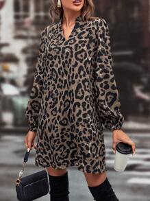 SHEIN Clasi Vestido con estampado de leopardo de cuello notch - Caqui - Ver 5