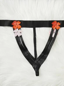 Plus Appliques Cut-out Lingerie Set - Black - View 4