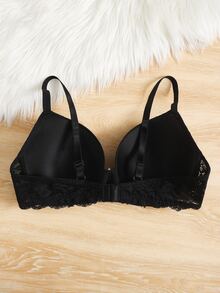 Plus Floral Lace Underwire Bra - Black - View 2
