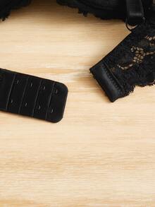 Plus Floral Lace Underwire Bra - Black - View 3