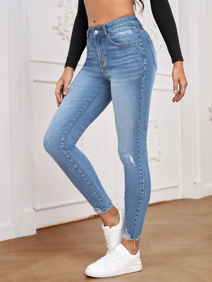 SHEIN Essnce Quần jean nữ Nút Túi Hem thô Bị tách Dây kéo màu trơn - Rửa nhẹ - Xem 1