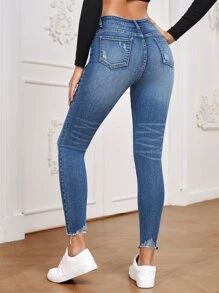 SHEIN Essnce 高腰破洞毛邊緊身牛仔褲 - 中等水洗藍 - 查看 2