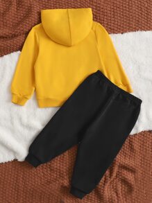 SHEIN Baby Boy Slogan Graphic Hoodie & Sweatpants - Yellow - View 2