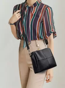 Bolso de hombro con cocodrilo en relieve - Negro - Ver 2