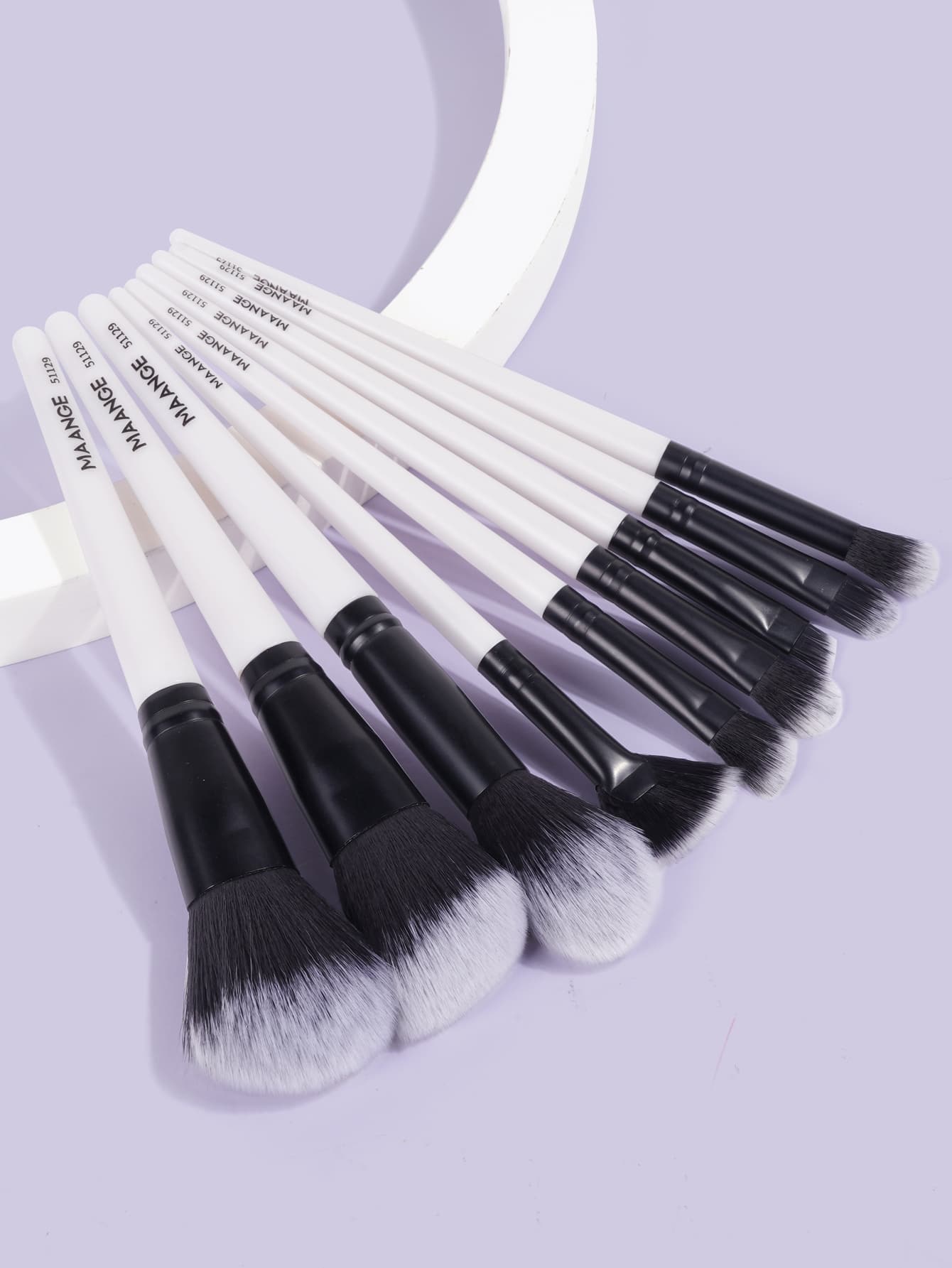 MAANGE 9件套专业化妆刷套装，柔软纤维材质，方便携带，包含粉底刷、眼影刷、高光刷，旅行化妆刷套装，化妆刷套装，化妆刷组合，化妆刷套装，全套化妆刷，化妆刷套装，化妆套装，化妆刷礼盒 - 白色 - 查看 1