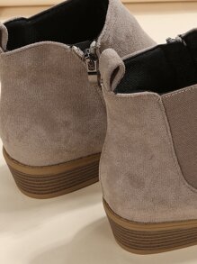 2025秋冬灰色优雅纯色侧拉链仿麂皮高跟切尔西靴，完美搭配黑色连衣裙 - 灰色 - 查看 7