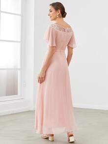 蕾絲肩部蝴蝶袖伴娘洋裝