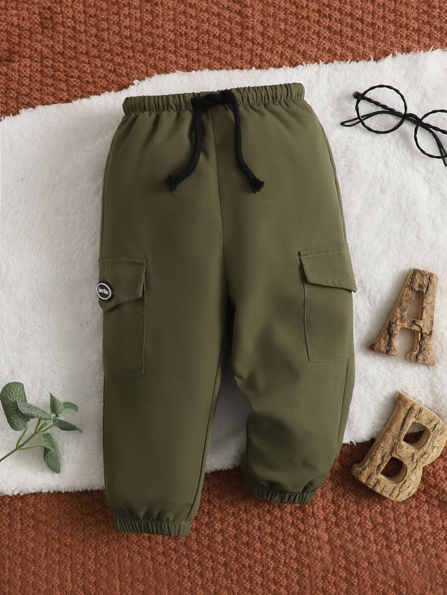 SHEIN 男嬰字母補丁細節翻蓋口袋腰部抽繩長褲 - 軍綠色 - 查看 1