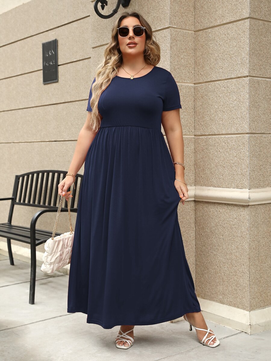 Plus Size Women's Solid Color Round Neck Short Sleeve Casual Dress - Navy Blue - View 1
