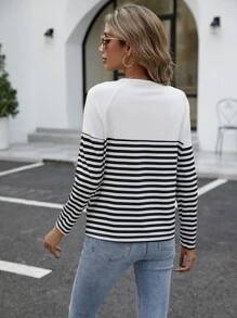 SHEIN Frenchy Áo thun nữ Nút Sọc Giải trí - Đen và trắng - Xem 2