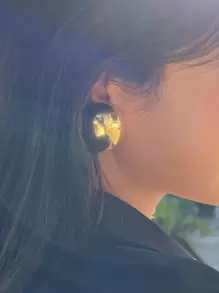 DAZY Round Stud Earrings - Yellow Gold - View 9