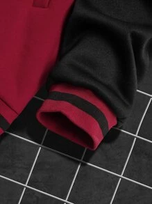 Manfinity Hypemode 寬鬆男士字母印花運動夾克,帶有條紋細節和落肩設計,無帽款式 - 酒紅色 - 查看 3