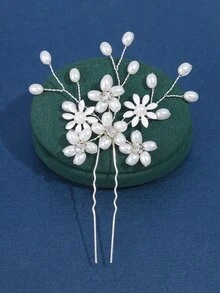 珍珠和花朵裝飾婚禮髮夾